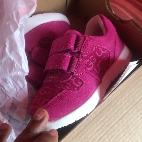 UGG Other - Ugg sneakers